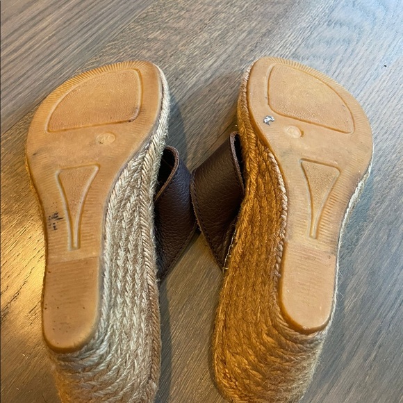 Burberry wedges - Picture 3 of 3